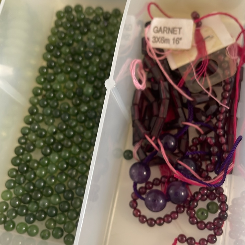 Lot of Jade, Garnet, and Moss Agate Beads 💎 🪨 - Picture 3 of 6